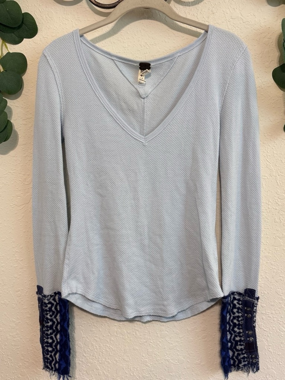 We The Free Art School Blue Boho Decorative Sleeved Thermal Top✨